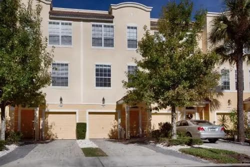 Orlando Dreams Townhome 3 Bedroom Condo by Redawning - photo 1
