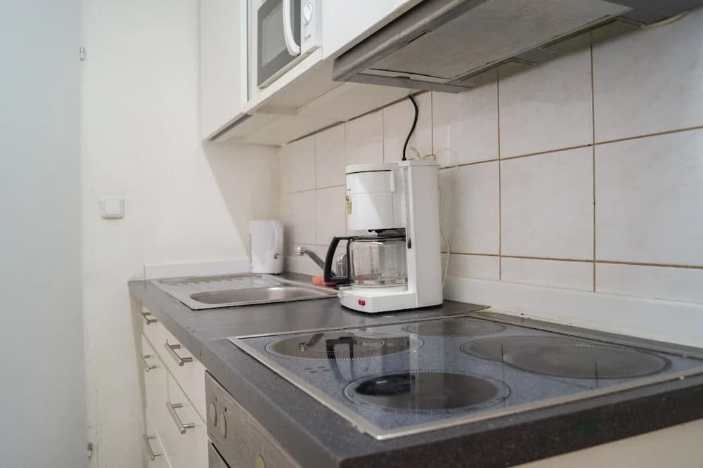 Timeless 2BR Near Downtown - photo 14