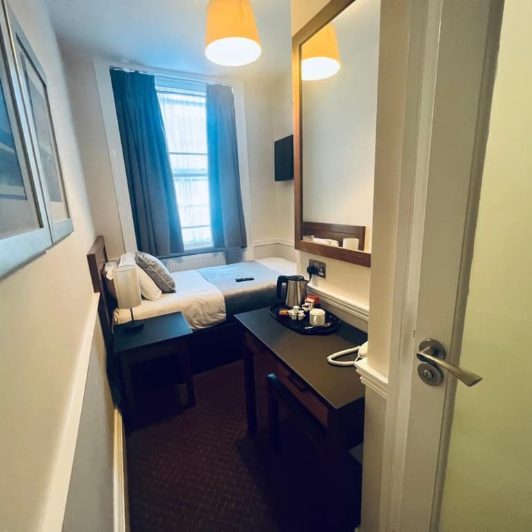 Hotel Cavendish - photo 25