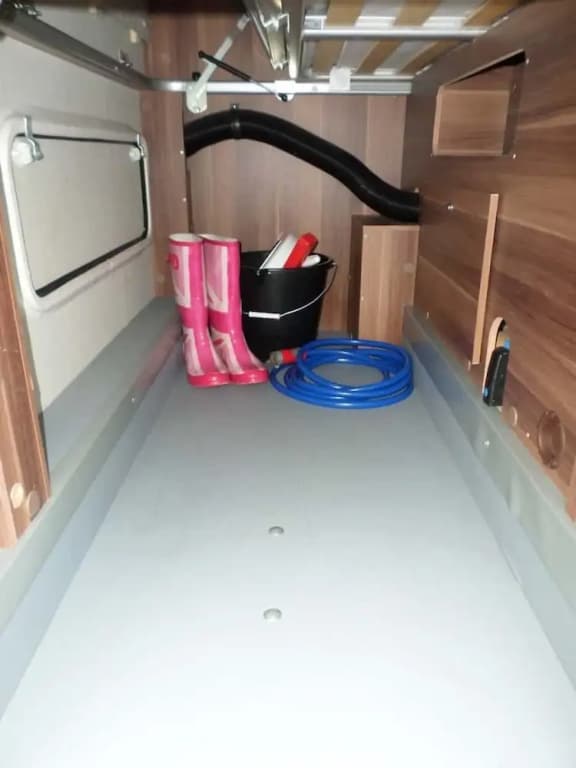 Go Outdoors Motor Home - Caravan Park - photo 14