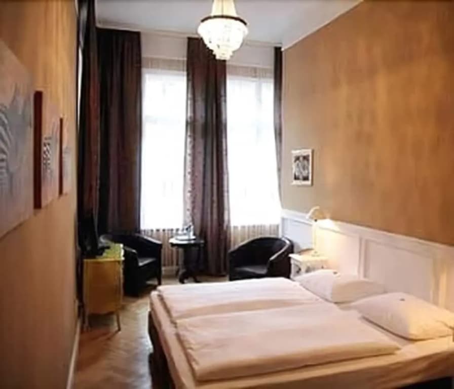 Hotel Maison Am Olivaer Platz - photo 4