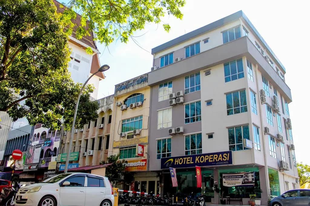 Hotel Darulaman Jitra - photo 1