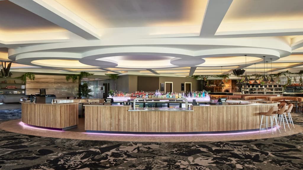 Holiday Inn Warwick Farm by IHG - photo 2