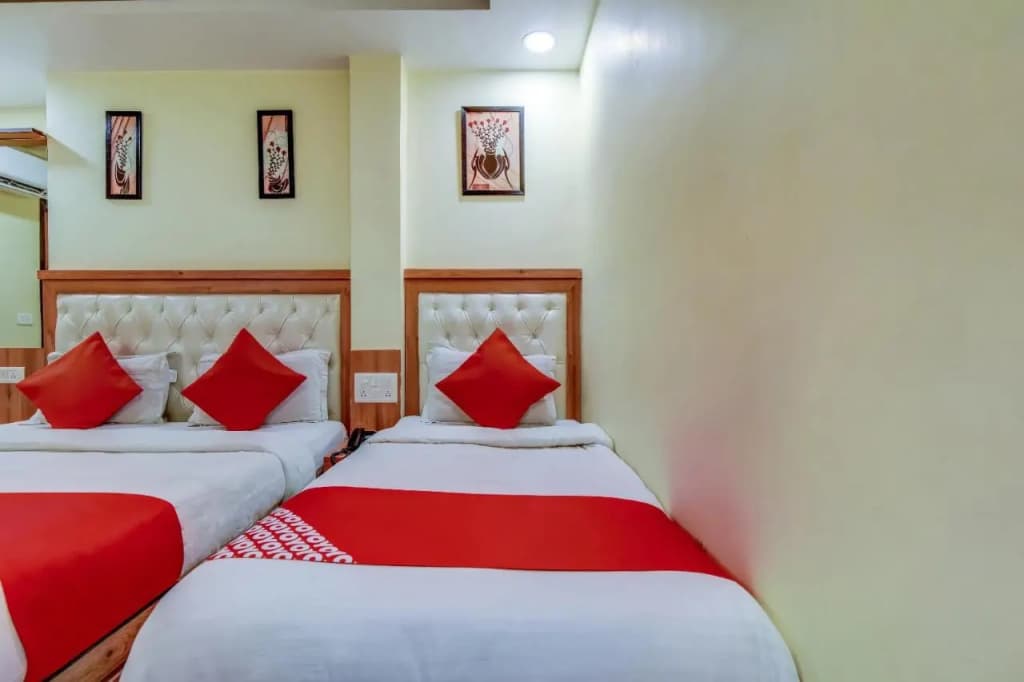 Hotel Sarthak Palace - photo 19