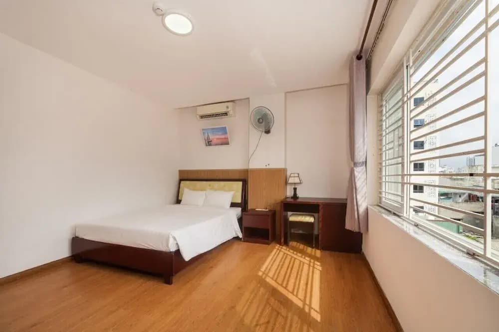 Kis Hotel & Apartment - photo 23