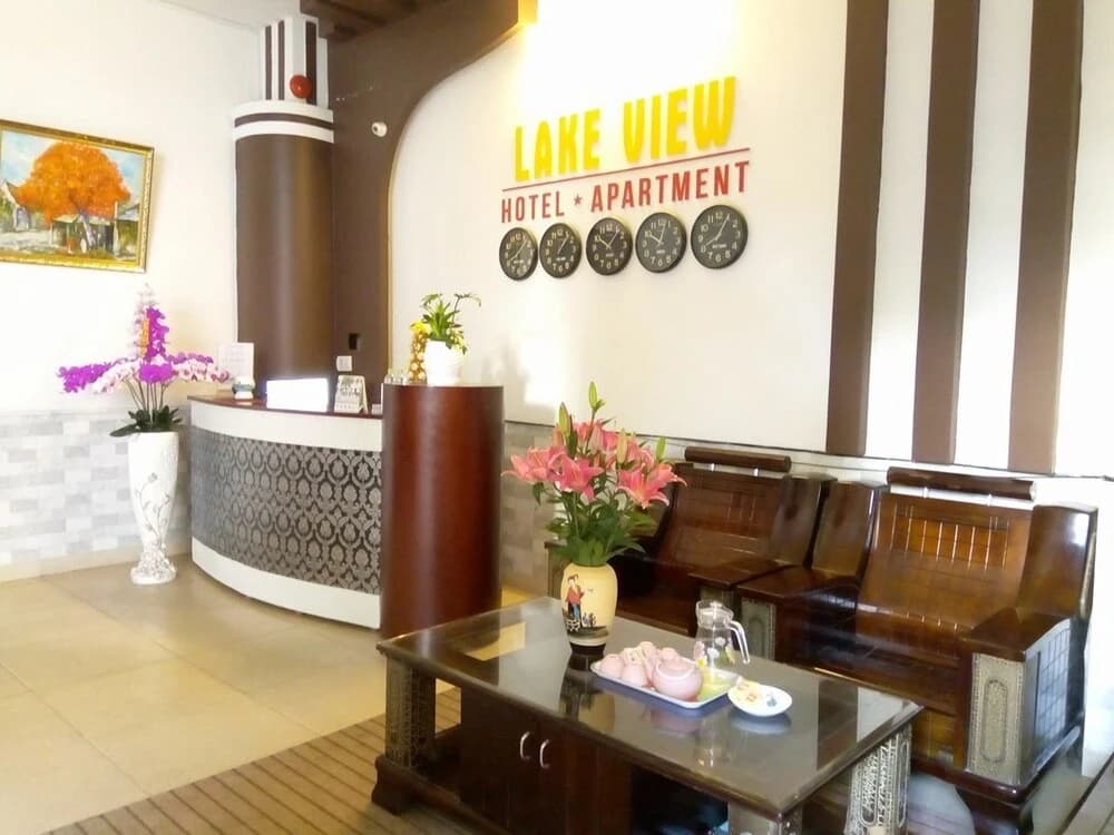 Lake View Hotel - photo 2
