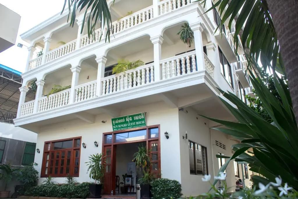 Sun Sengky Guesthouse - photo 18