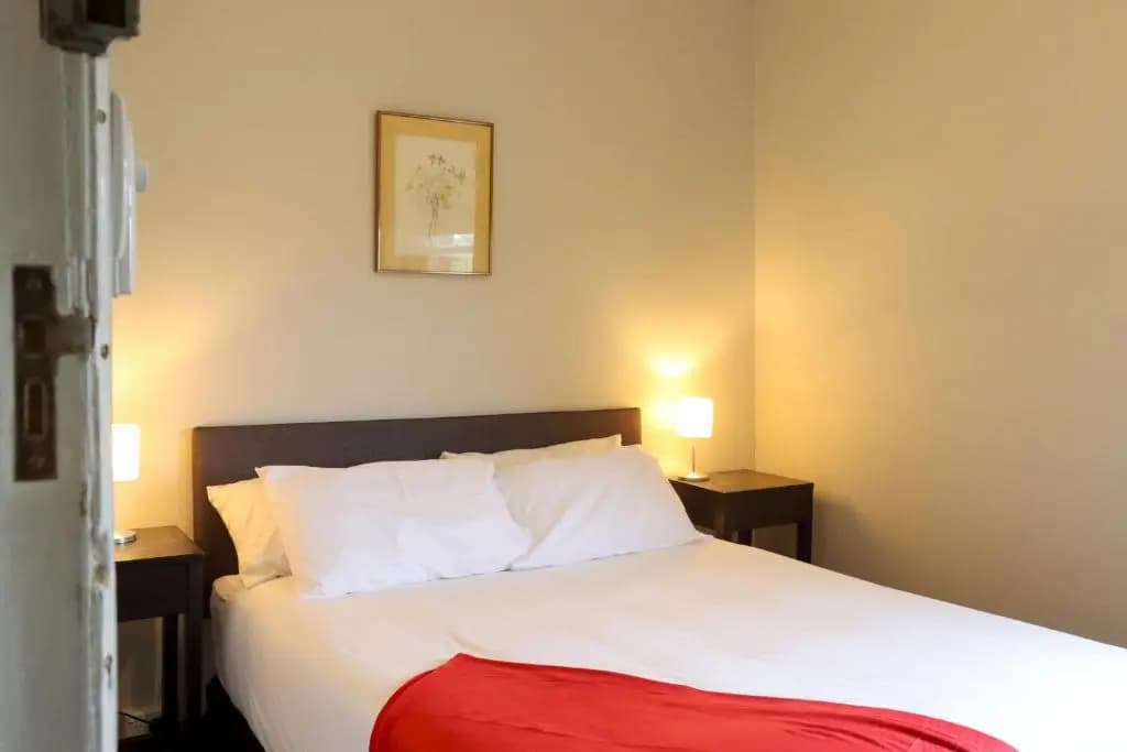 Tates Hotel Windsor - photo 3
