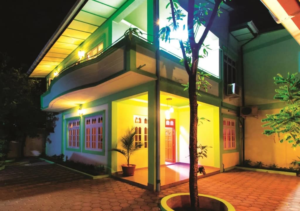 Magoodhoo Inn - photo 18
