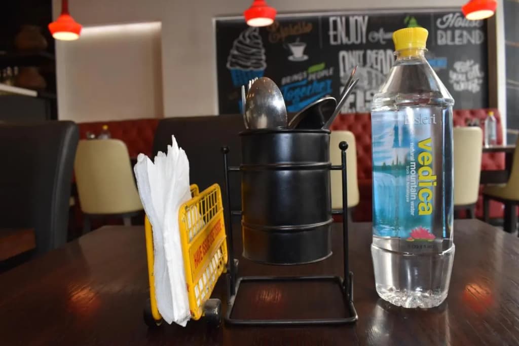 Hotel Godwin Deluxe - photo 26