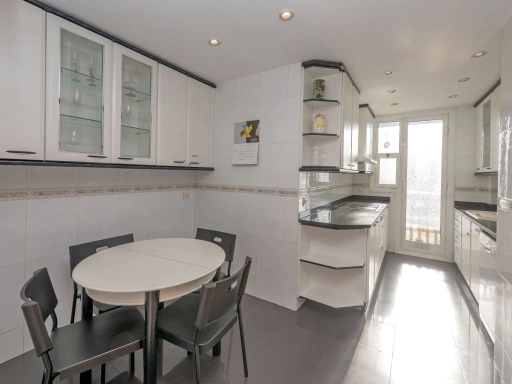 Sants-Les Corts Galileu - photo 11