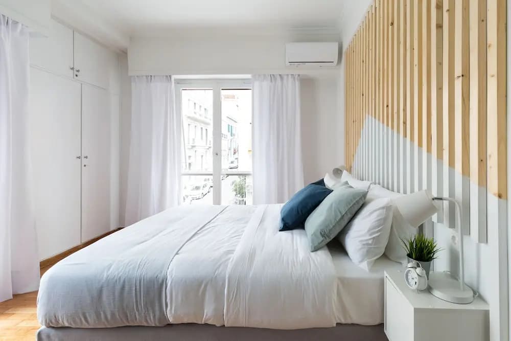 UPSTREET Acropolis Core Bright Modern Apt - photo 4