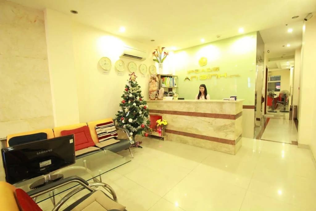 Ipeace Hotel - photo 2