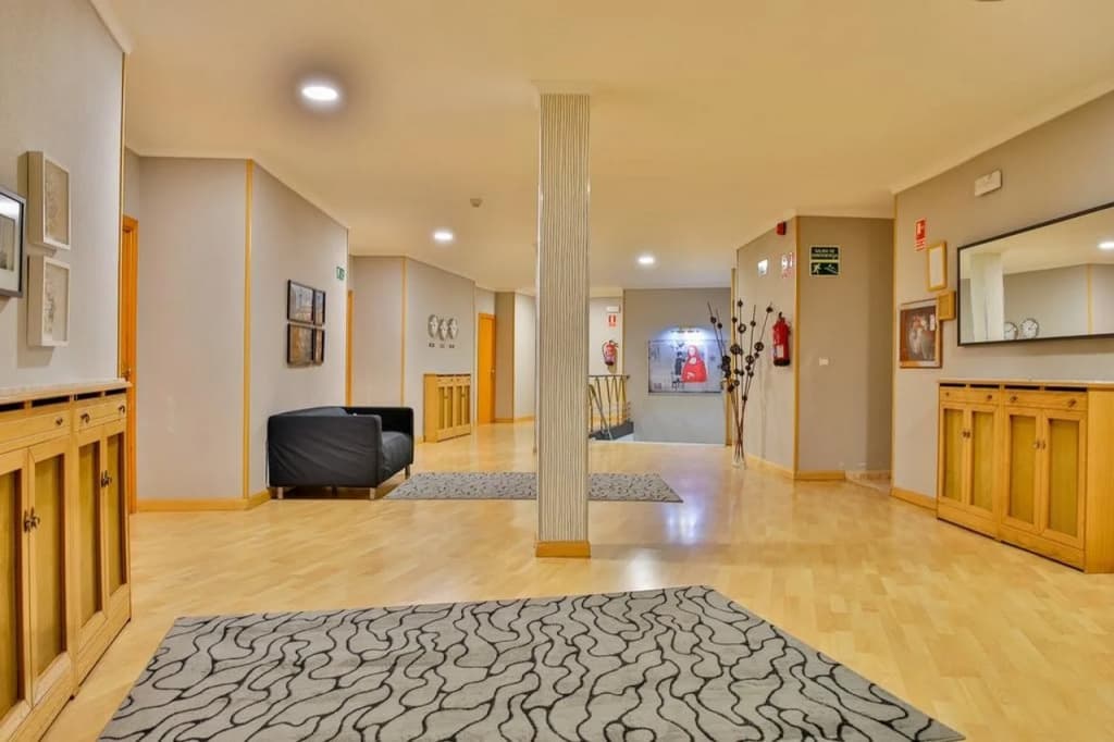 AP Hotel and Parking - photo 15