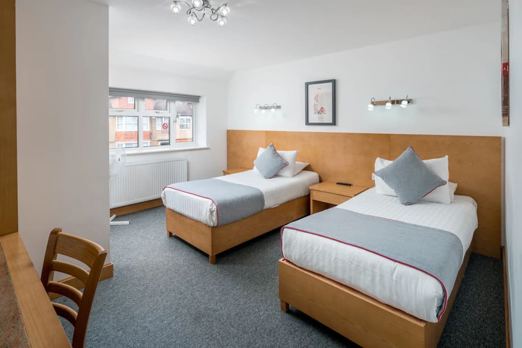 Flexistay Aparthotel Sutton - photo 5