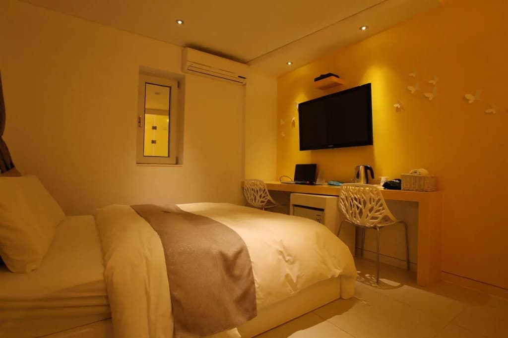Hotel Jade - photo 11