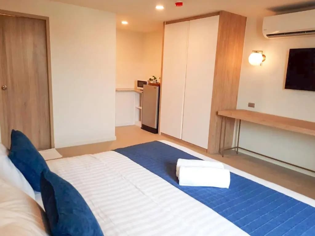 BLU 395 Ari-Saphan Khwai - photo 5