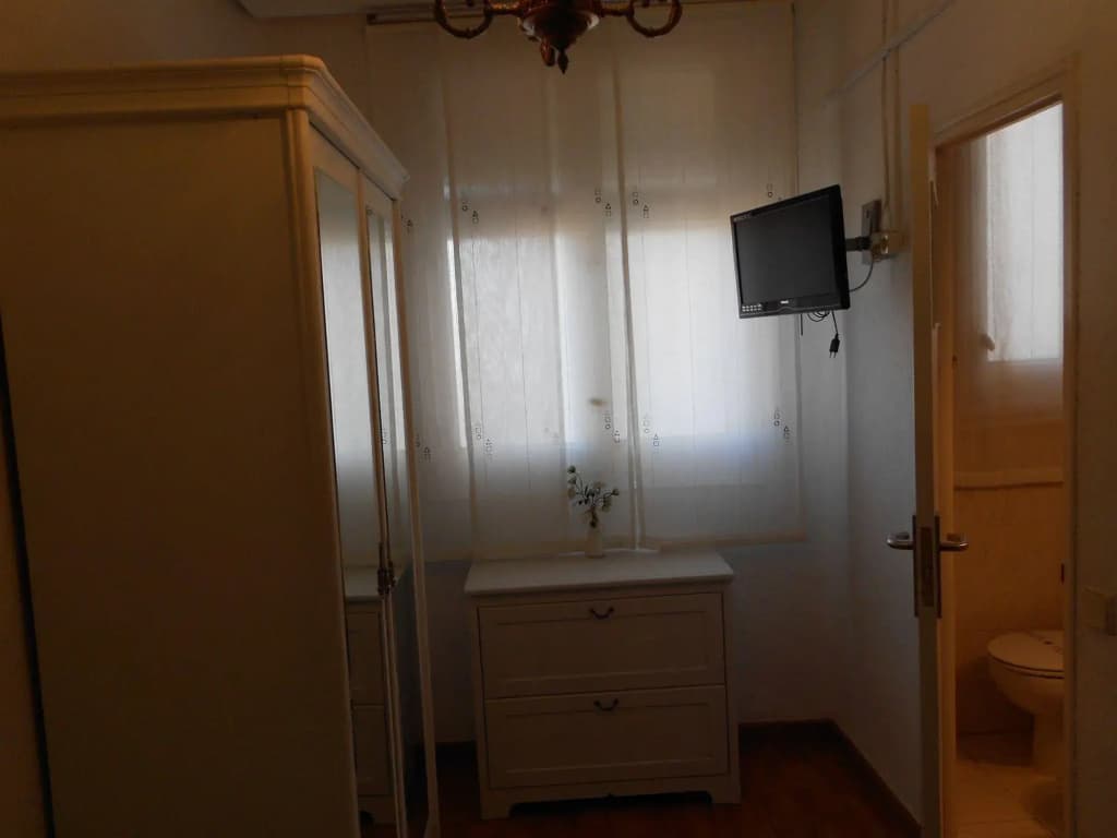 Hostal Valencia - photo 5
