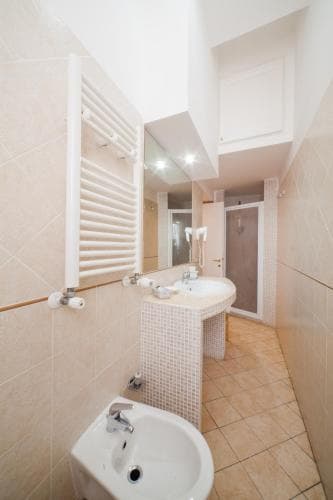 Vatican Luxury Suites - photo 9