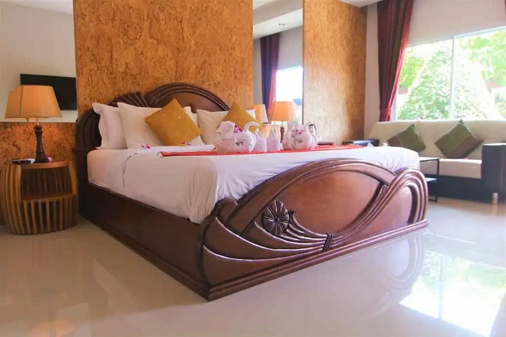 Bangrak Pier Resort - photo 2