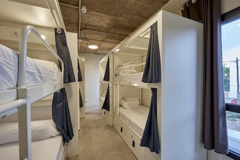 HostelFly Madrid Airport - photo 4