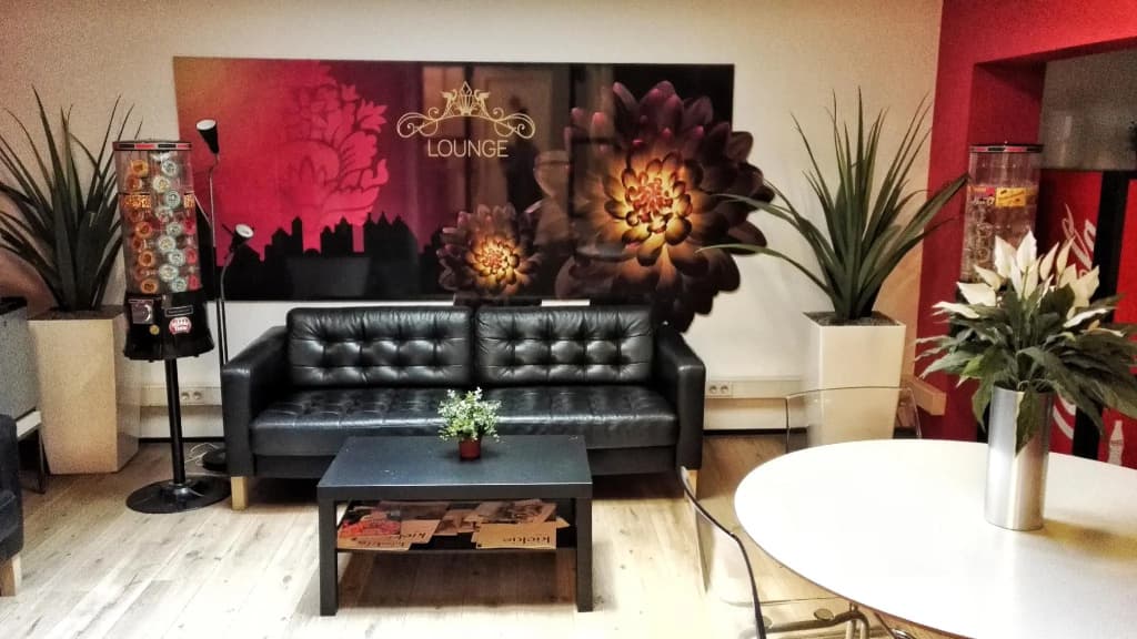 Rembrandt Square Hotel - photo 2