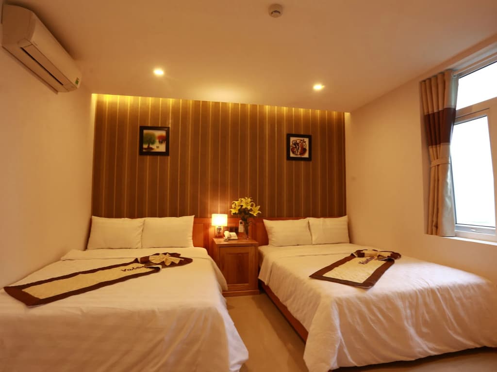 Valentine Hotel - photo 7