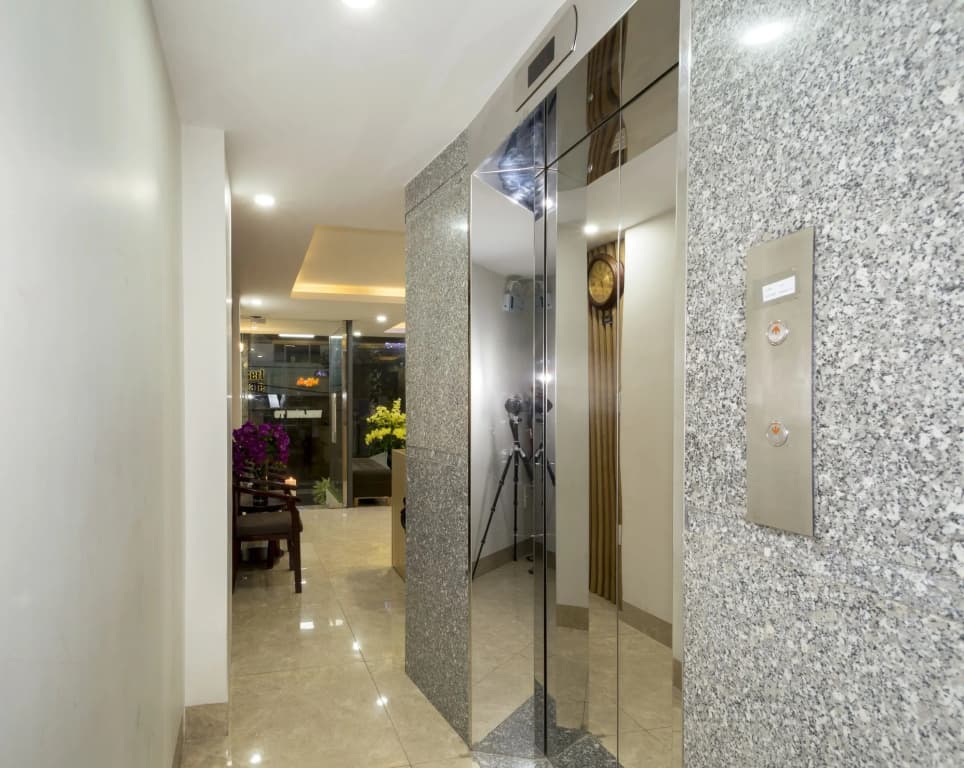 Ngan Hotel - photo 14