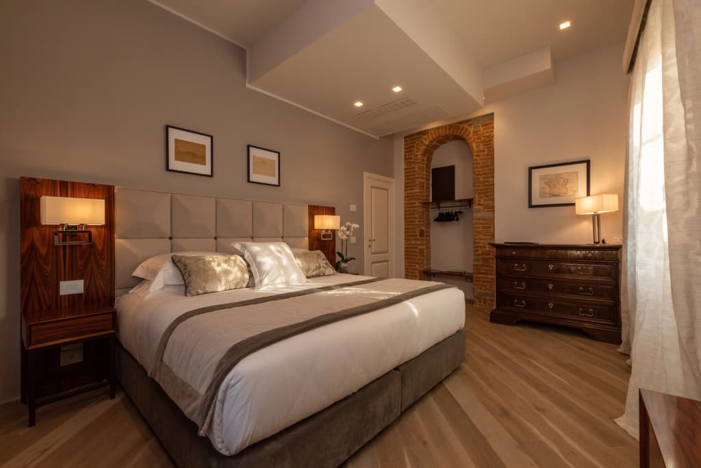 Donati Luxury Tower Suites - photo 4