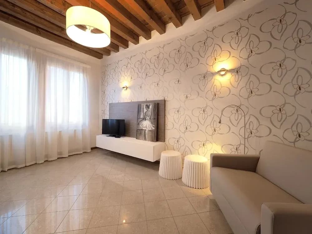 Venice Style Apartments - photo 26
