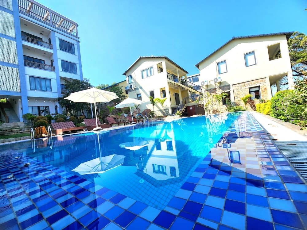 Sunny Shore Resort - photo 1