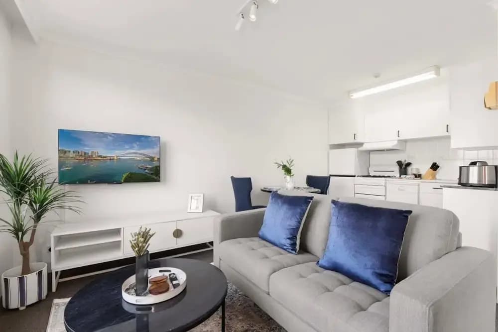 Harbourside 15 in Mcmahons Point - photo 2