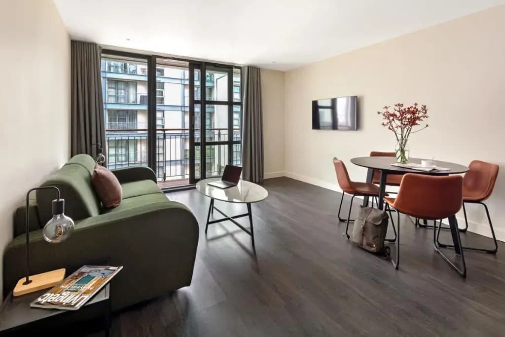 Marlin Apartments Canary Wharf - photo 14