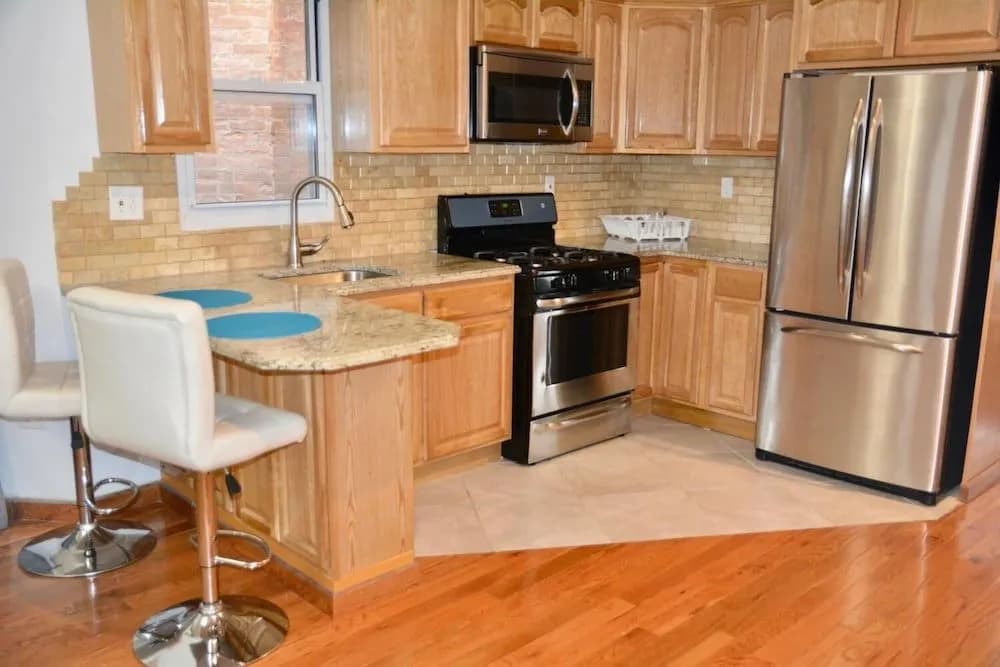 The Topping Three-Bedroom Apartment - photo 2