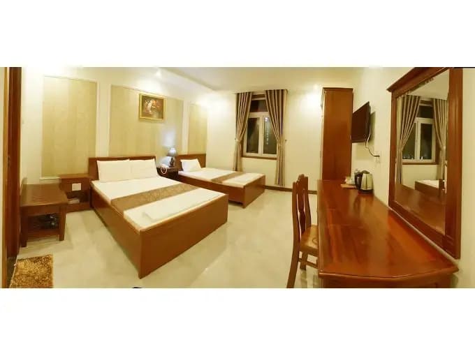 L Na Villa Hotel - photo 6