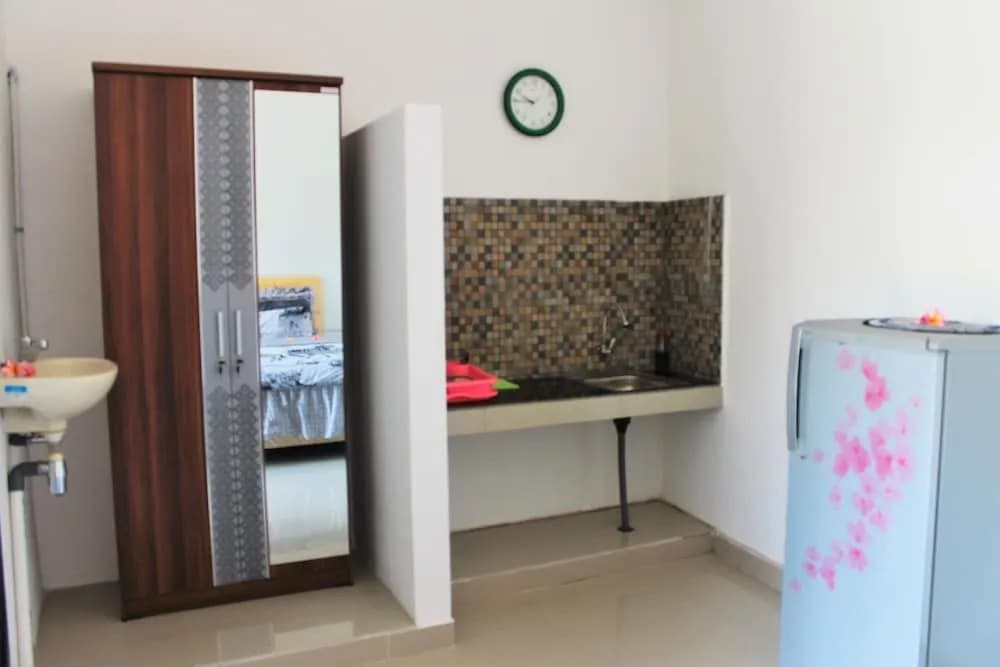 Yuliana Homestay - photo 18