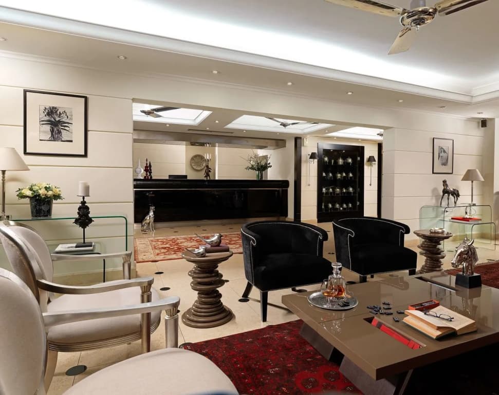 Best Western Plus Embassy Hotel - photo 33