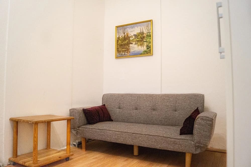 Beautiful 2BR - 12 min from Downtown - photo 11