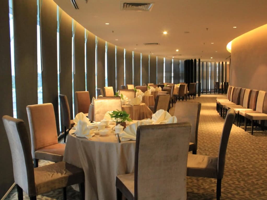 Grand Alora Hotel - photo 22