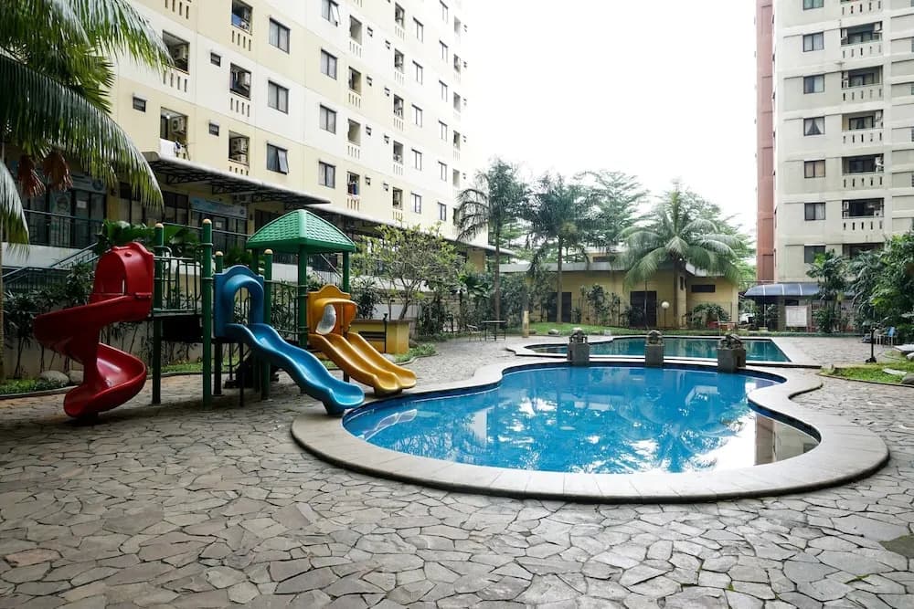 Comfortable Studio Room At Kebagusan City - photo 10