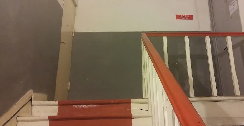 Vareron Hostel - photo 10