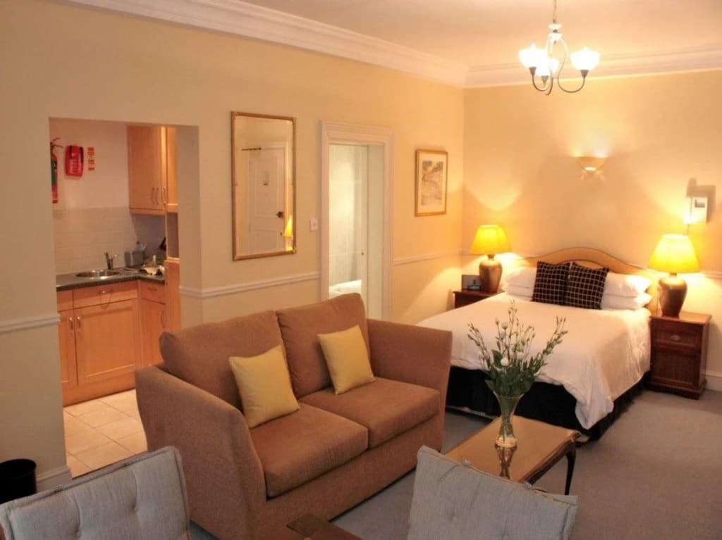 Kensington Court By Capital - photo 18