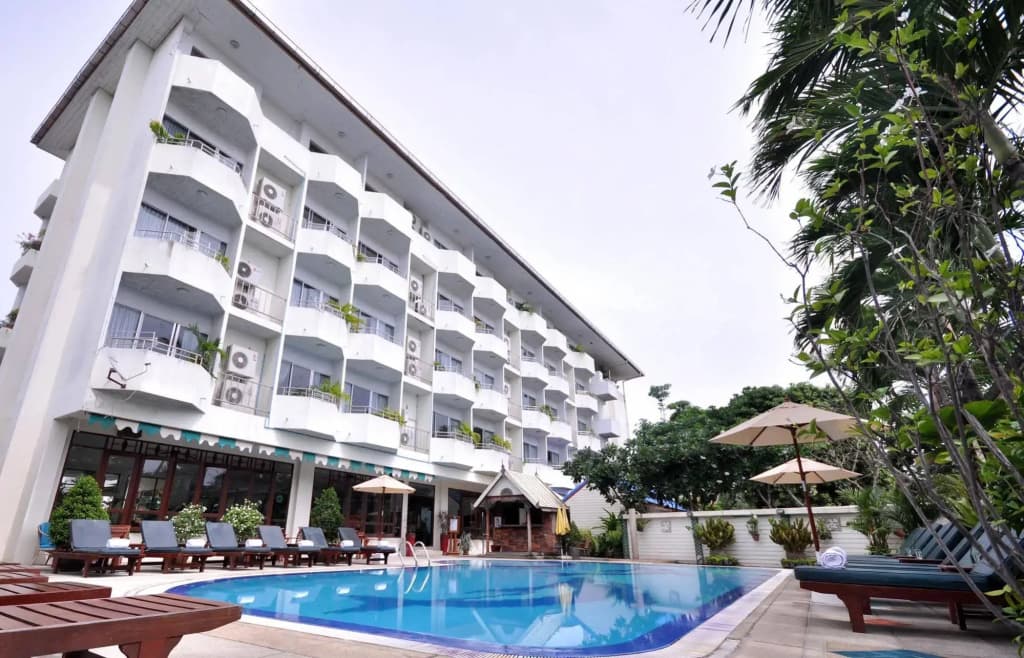 JP Villa Hotel - photo 14
