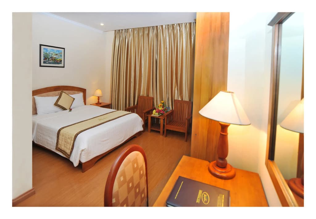Bamboo Green Hotel - photo 2