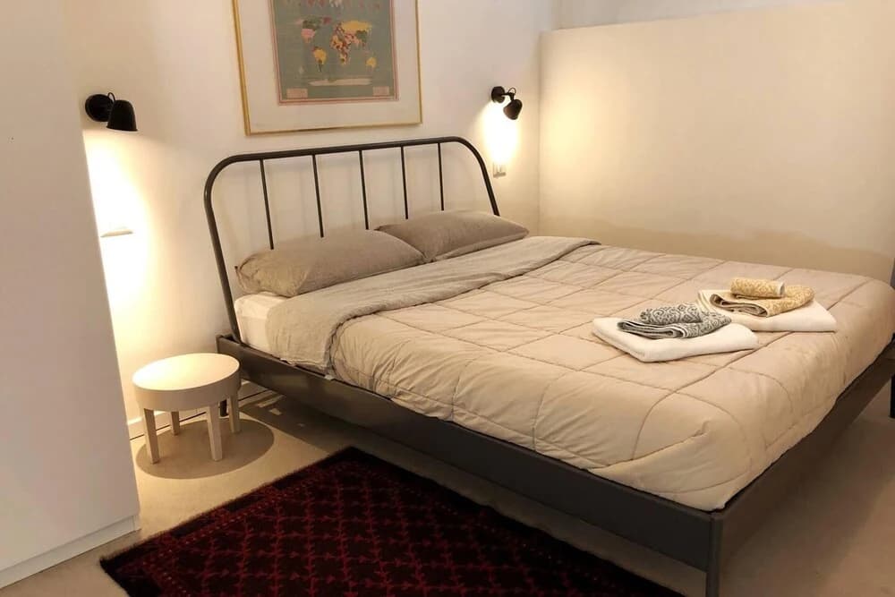 Inviting 2-bed Apartment in Milano - photo 2