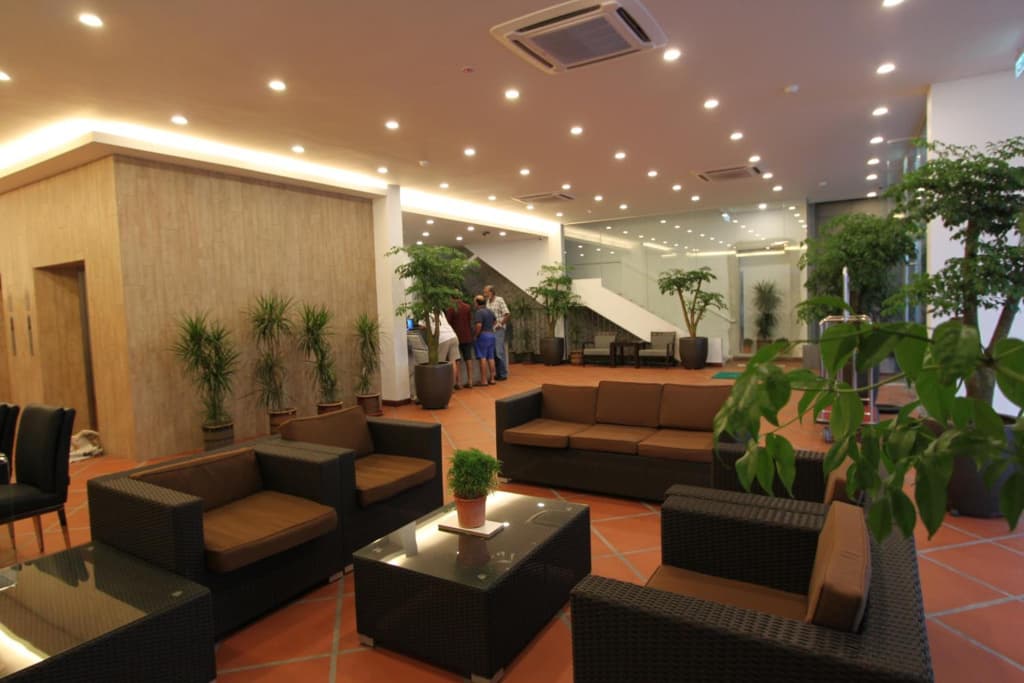 Molek Garden Hotel - photo 2