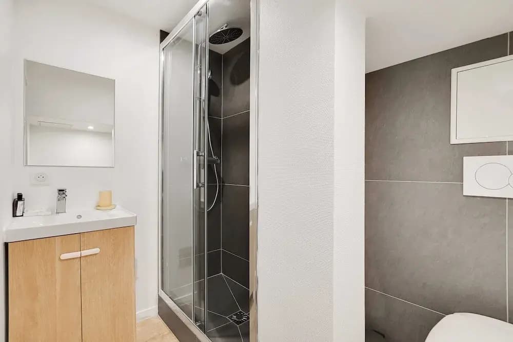 Modern Flat - 1BD for 3P With AC - Near Montmartre - photo 7