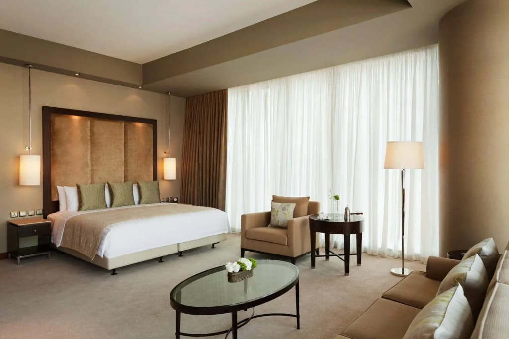 Shangri-La Apartments - photo 4