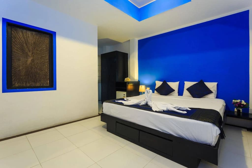 Long Beach Hotel Patong - photo 6