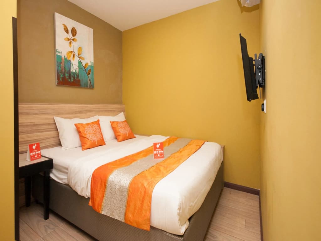 OYO 228 Basic Hotel - photo 3